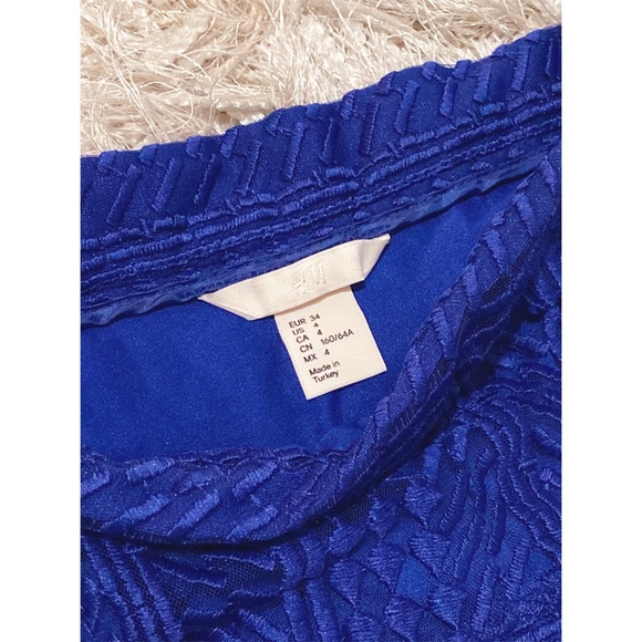 Blue lace style skater skirt - Picture 3 of 4